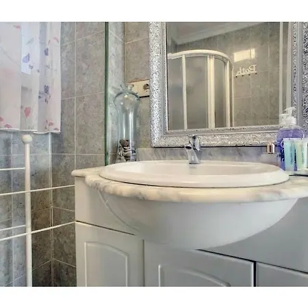 Apartment White Heron In